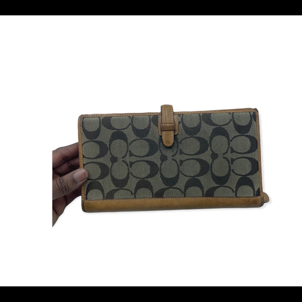 Coach billfold/wallet